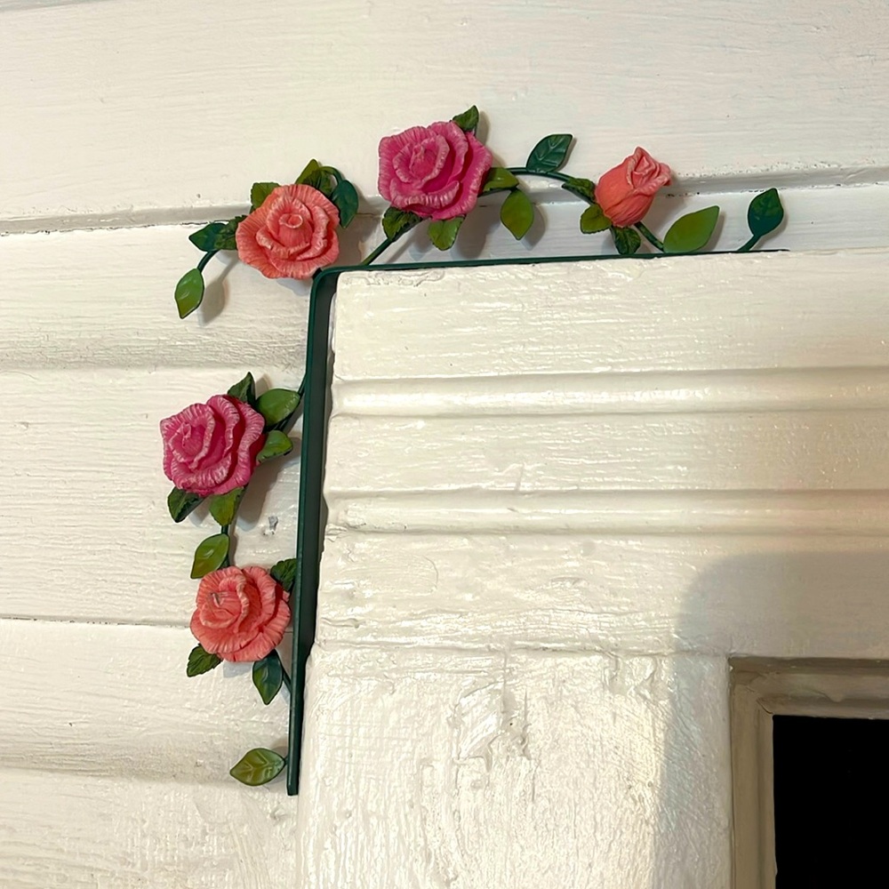 Door hugger set (2)
